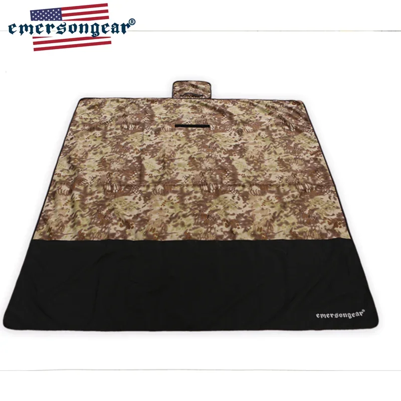 Hunting And Camping In Forest - Emersongear ผ้าห่มยุทธวิธี Camping MAT กันน้ําชายหาดป่ากลางแจ้งแบบพกพาเดินป่าการล่าสัตว์ Picnic