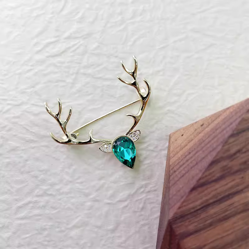 Elk Bugle Call - เข็มกลัดคริสตัลกวางเอลก์ฮอร์นน่ารักสำหรับผู้หญิงผู้ชายเครื่องประดับชุดสูทหรูหราหมุดเขากวางนำโชคเข็มกลัดเครื่องประดับสำนักงานของขวัญสำหรับงานเลี้ยง
